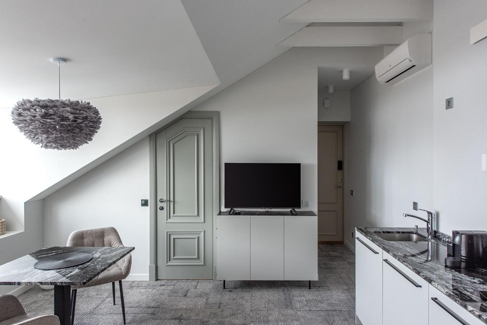 Place No. 2 Vilnius Luaran gambar